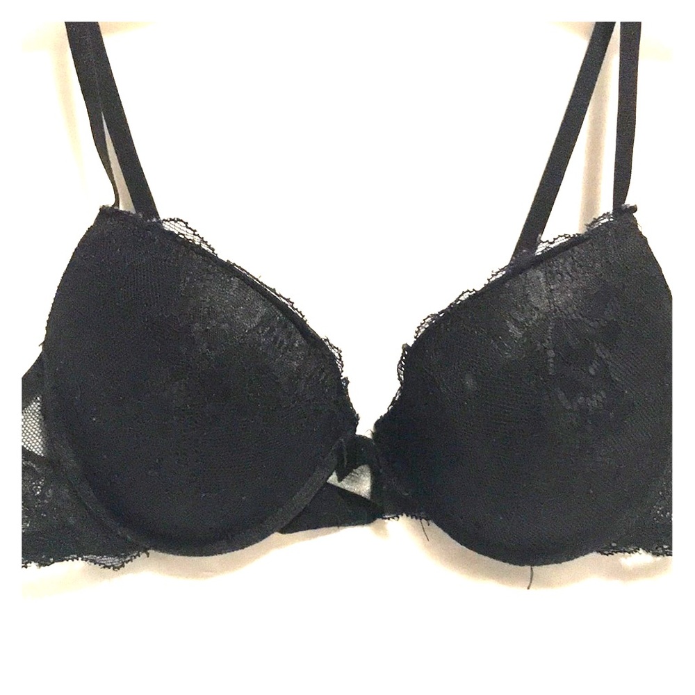Black lace bra